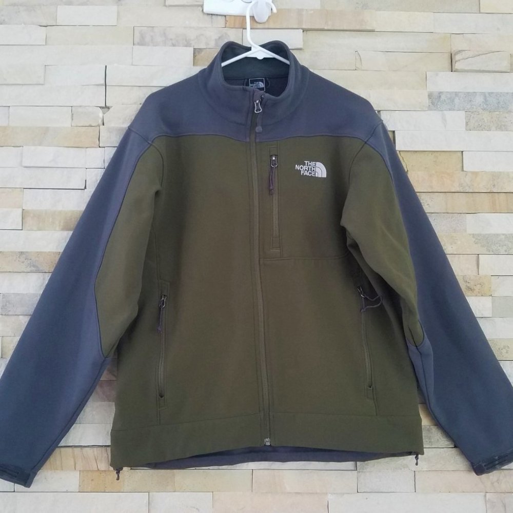 North Face Mens Green Apex Zip Light Jacket